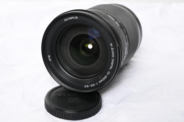 Olympus ED 12-200mm F.5-6.3 -Gebrauchtartikel-